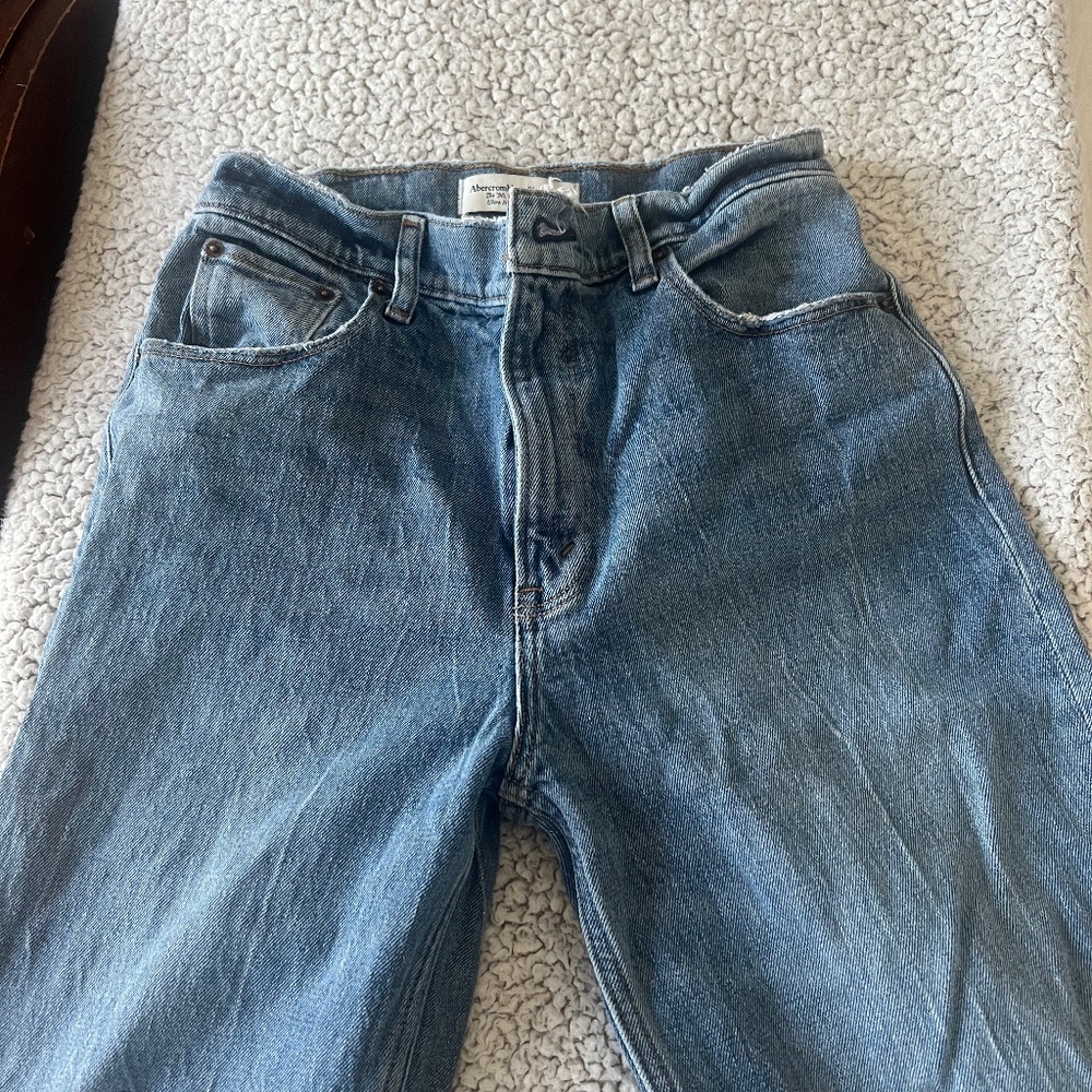 Ultra High Rise 90s Straight Jean